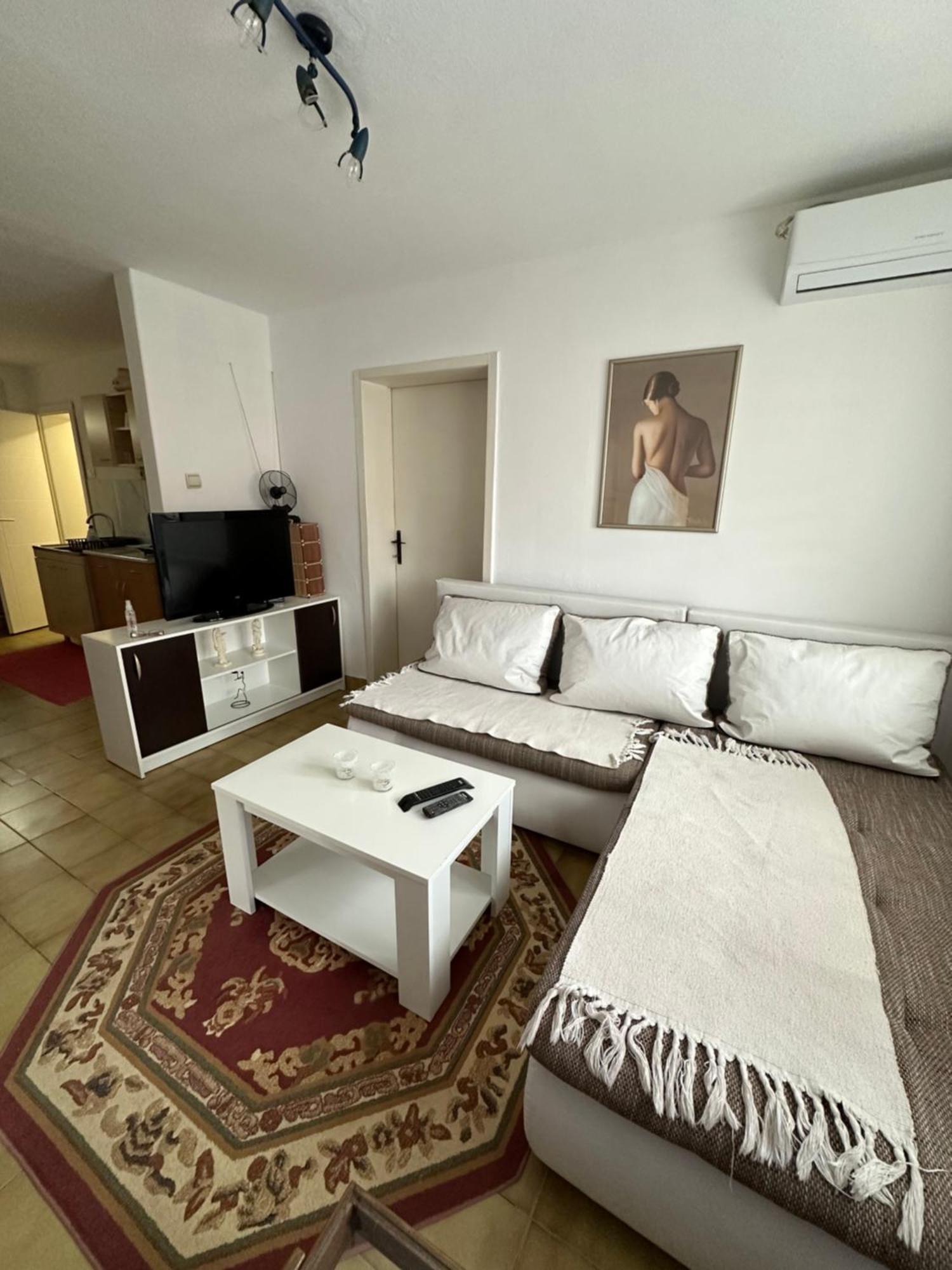 Day & Night Apartment Ćuprija Zewnętrze zdjęcie