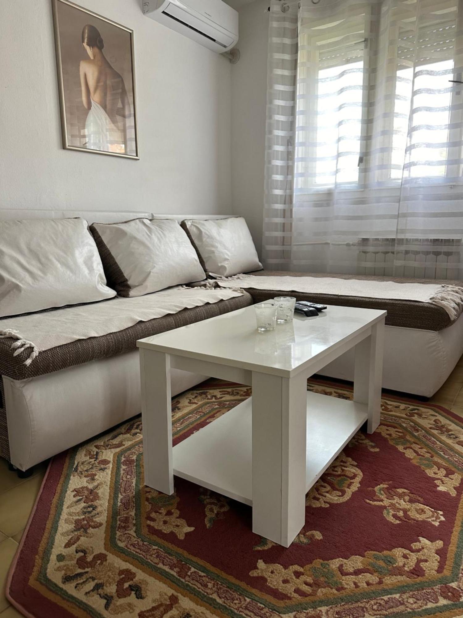 Day & Night Apartment Ćuprija Zewnętrze zdjęcie