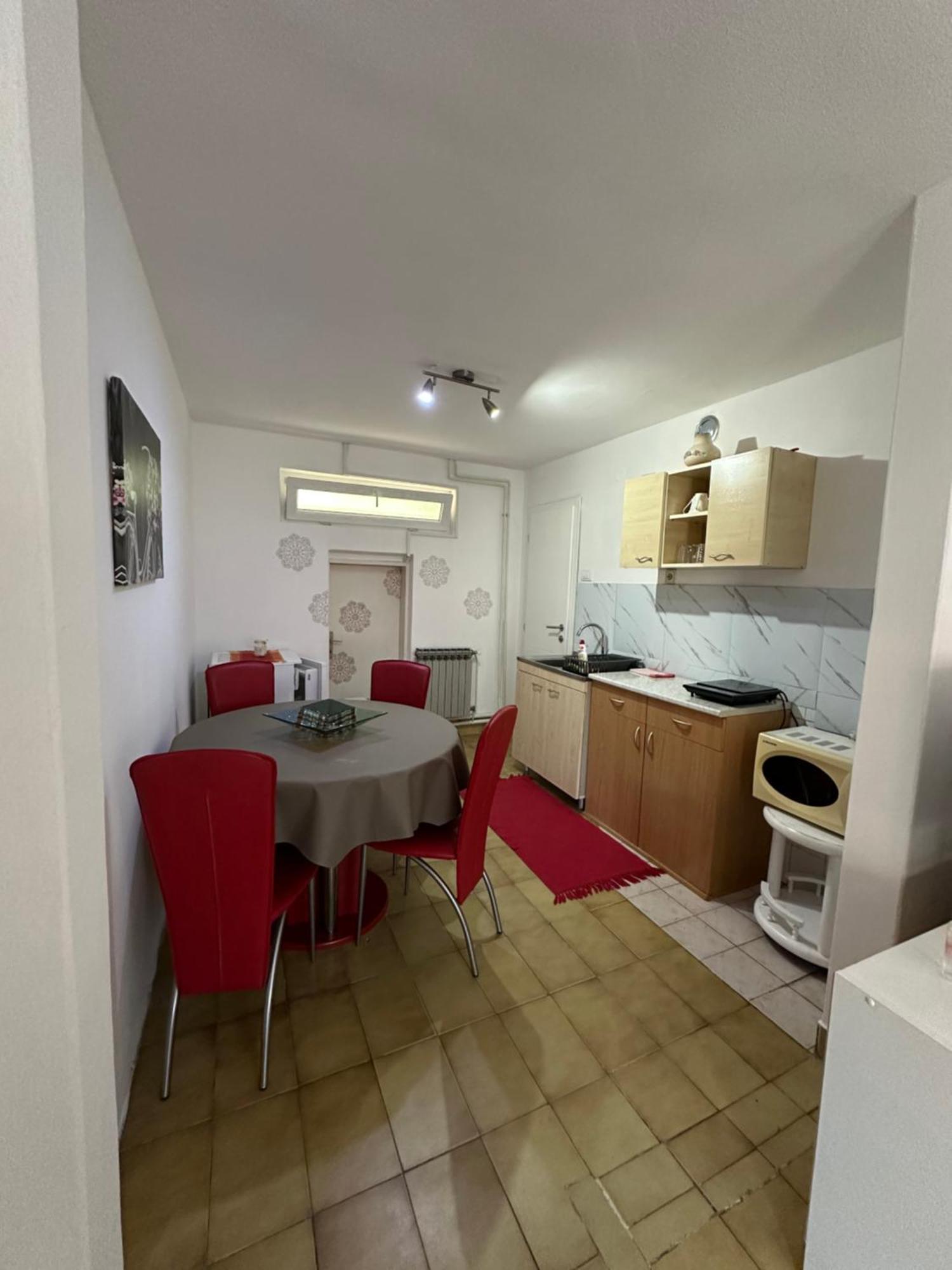 Day & Night Apartment Ćuprija Zewnętrze zdjęcie